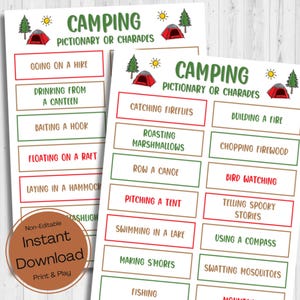 Puede incluir: Dos hojas de juego imprimibles para Pictionary o Charadas con temática de camping. Cada hoja presenta un borde verde y rojo con indicaciones relacionadas con el camping como "Ir de excursión" y "Atrapar luciérnagas". Las palabras "Camping Pictionary o Charades" están en la parte superior.