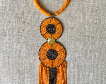 Maasai necklace in golden pearls, Ethnic jewelry of Kenya