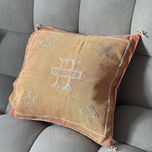 Vintage cushion in cactus silk, Sabra beige, Ethnic and moroccan style