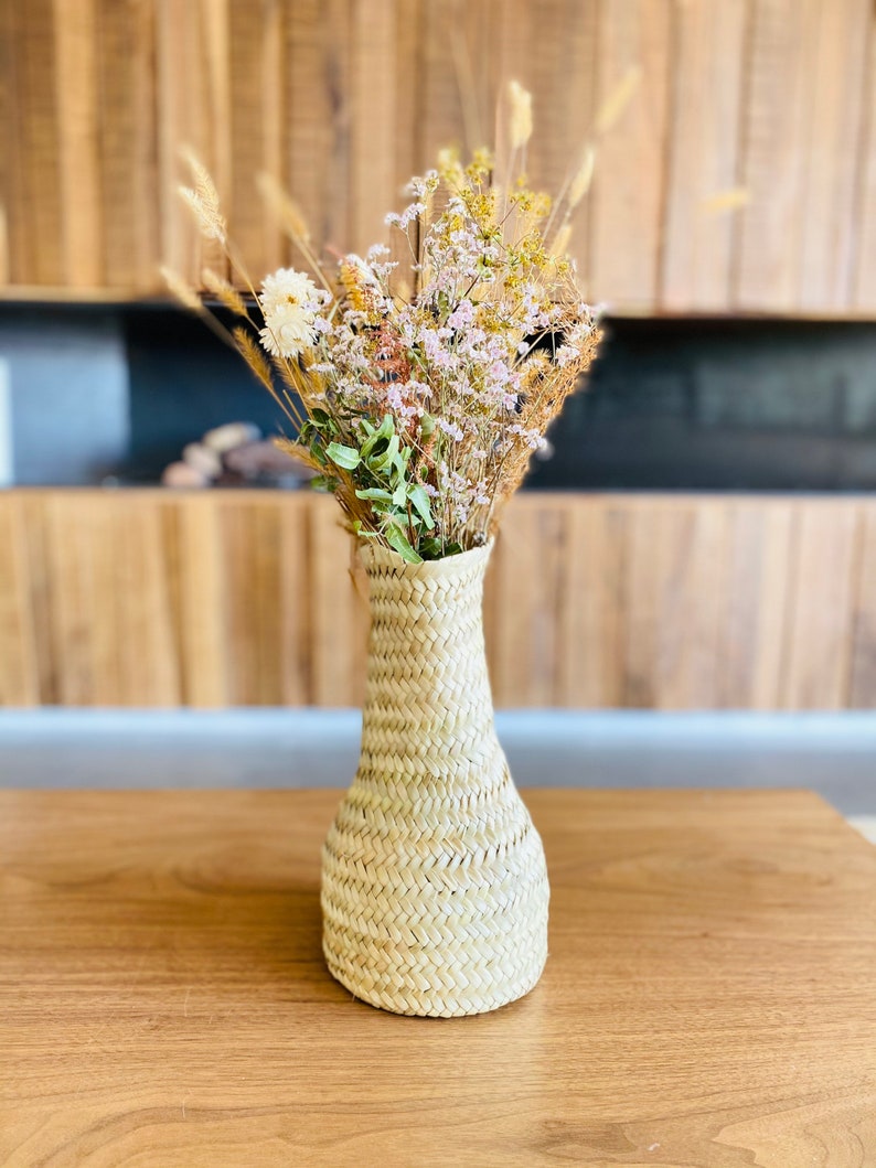 Vase en paille tressé Lalla, vase bohème en feuilles de palmier 30 Centimètres