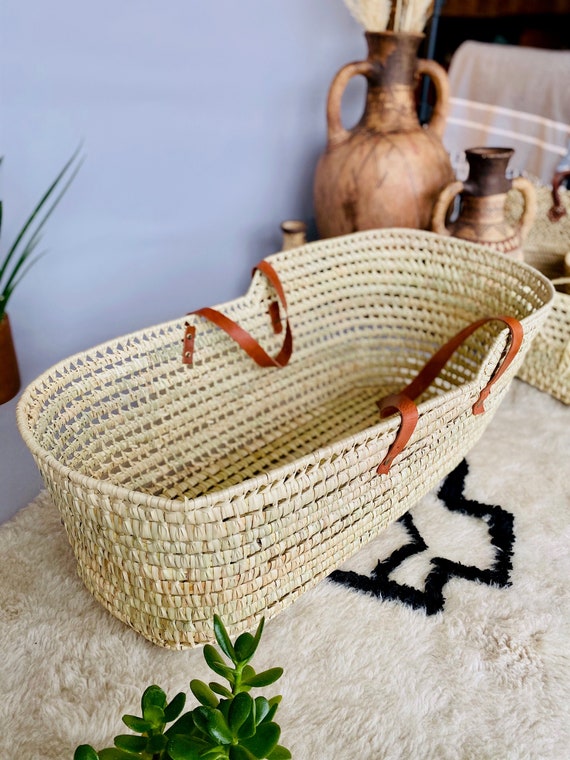 Couffin Bebe En Osier Panier Moise Pour Nouveau Ne Etsy Couffin Bebe En Osier Panier Moise Pour Nouveau Ne Etsy