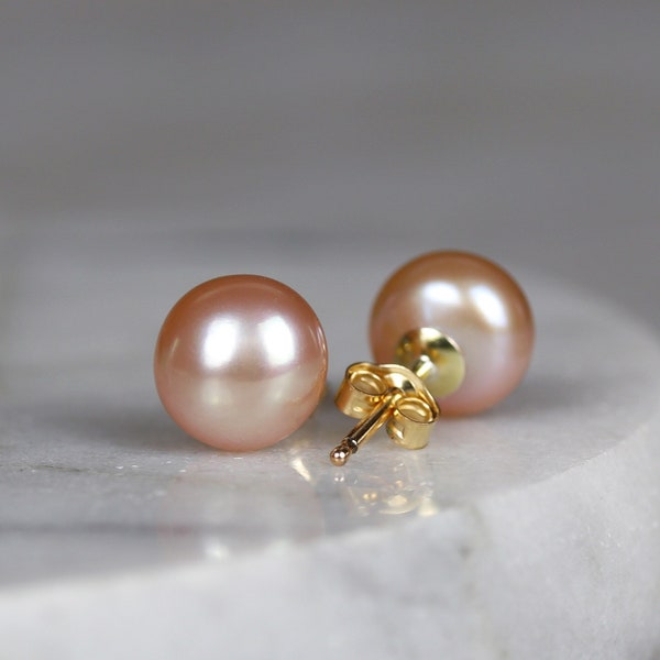 Boucles d'oreilles perle et or, perles de culture, perles véritables, boucles simples, boucles délicates, boucles femme, couleur lavande