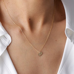 Collar inicial, collar personalizado, collar fino, collar de oro, joyas grabadas, collar de plata, collar de letras, collar de mujer, regalo de mujer
