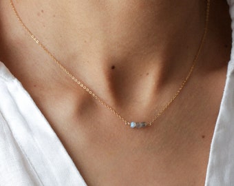 Labradorit-Halskette, zierliche Halskette, mit Gold gefüllt oder Silber, minimalistischer Schmuck, Geburtsstein, zierliche Halskette, Labradorit-Schmuck, Goldschmuck