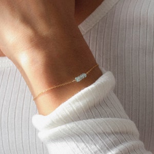 Aquamarine bracelet, gold filled or silver, minimalist bracelet, wedding jewelry, birthstone bracelet, natural stone, aquamarine jewelry