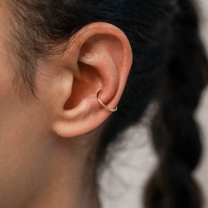 Polsino semplice, orecchini minimalisti, argento massiccio, polsino delicato, senza piercing, piercing finto, piercing elicoidale
