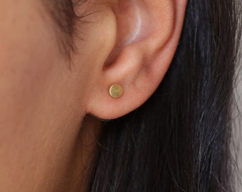 Circle studs, minimalist earrings, small studs, gold earrings, sterling silver, tiny studs, women jewelry, simple earrings, silver jewelry