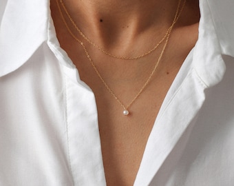 Delicate ketting, parelketting, minimalistische ketting, 14k goud gevuld, massief zilver, kleine parel, gouden ketting, eenvoudige ketting, parelsieraden