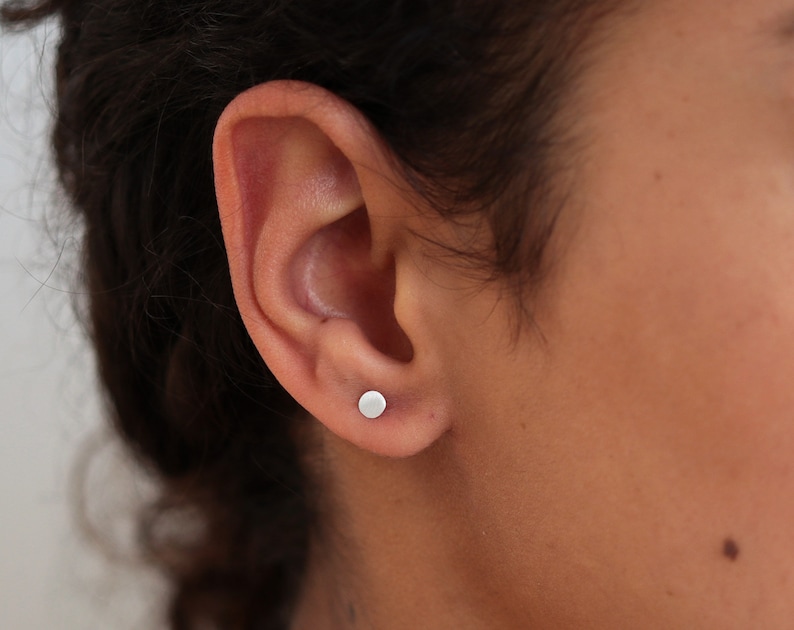 Runda örhängen, sterlingsilver, geometriska örhängen, cirkulära örhängen, minimalistiska örhängen, fina örhängen, enkla smycken bild 7