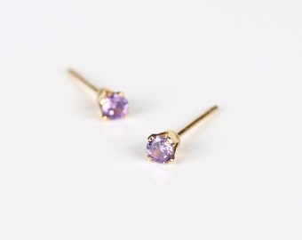 Puces or rempli, petites puces, boucles d'oreille 3mm, puces minimalistes, puces violettes, puces or 14k, boucles délicates, bijou oreille