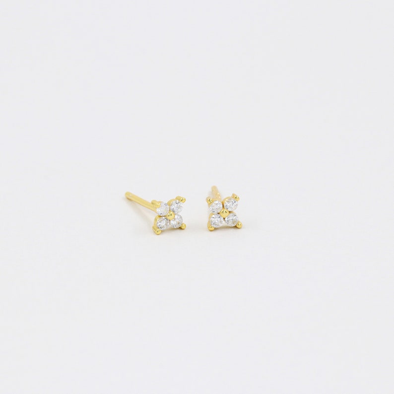 Ensemble boucles d'oreilles, boucles minimalistes, petite boucles, anneau oreille, argent massif, boucles diamant, puces d'oreilles image 2