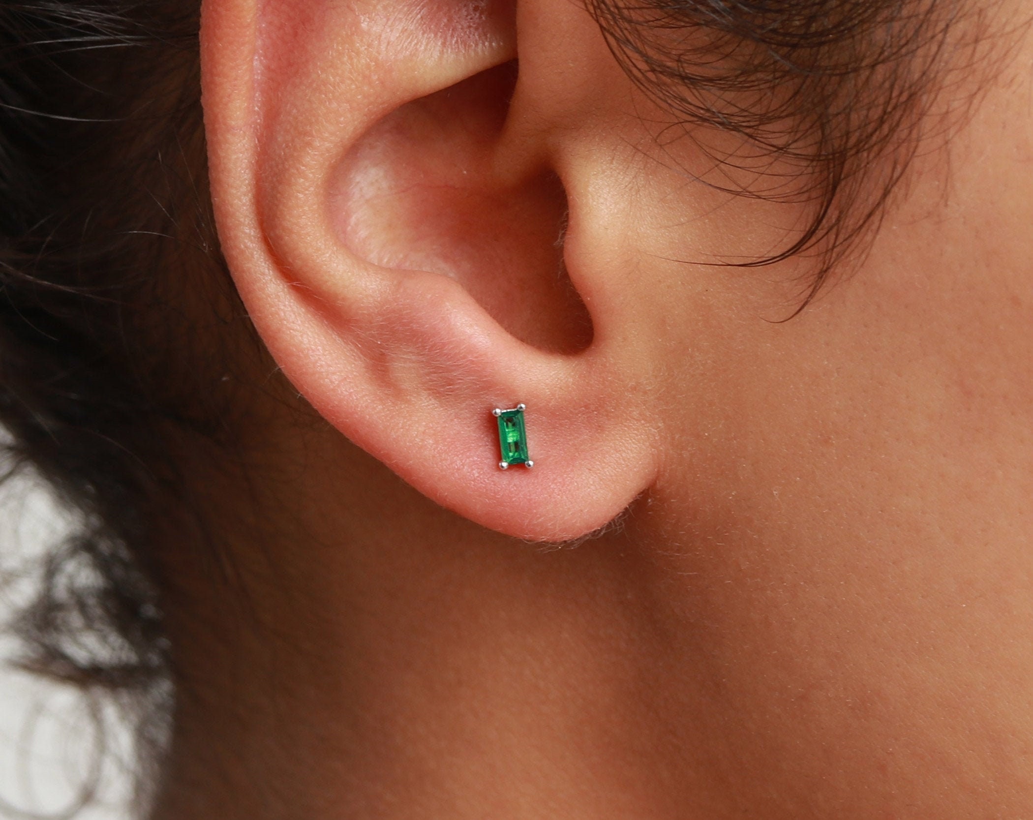 Small green earrings online