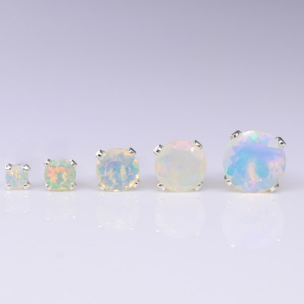 Opaal oorbellen, massief zilver, Ethiopische opaal, minimalistische oorbellen, delicate studs, stenen juweel, 14k goud gevuld, kleine stud