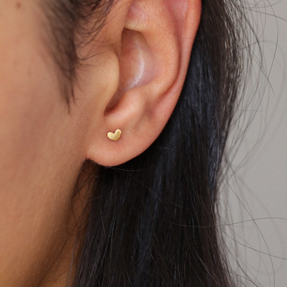 Puces cœur, puces minimalistes, puces délicates, boucles d'oreilles or, argent massif, petite boucles, bijou femme, puces simples