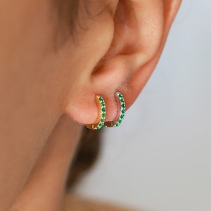 Emerald huggie earrings, elegant hoops, silver earrings, small earrings, gold jewelry, dainty earrings, emerald jewelry, womens jewelry