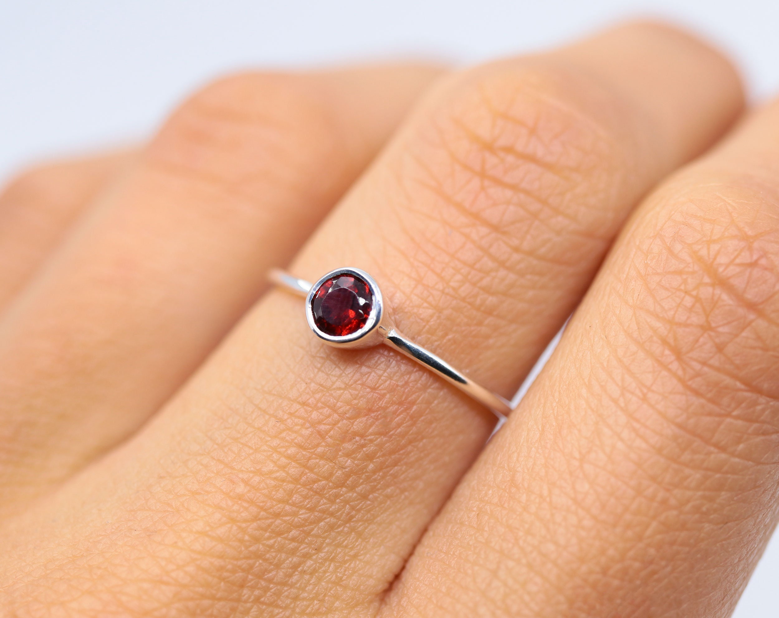 Bague Grenat Naturel Argent Massif - 15.5x11.5mm, 7 Carats, Taille Réglable 52-59