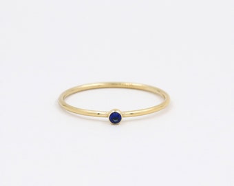 Saphirring, Goldring, zarter Ring, 14k Gold gefüllt, Geburtsstein, kleiner Ring, minimalistischer Ring, Damenring, schlichter Ring