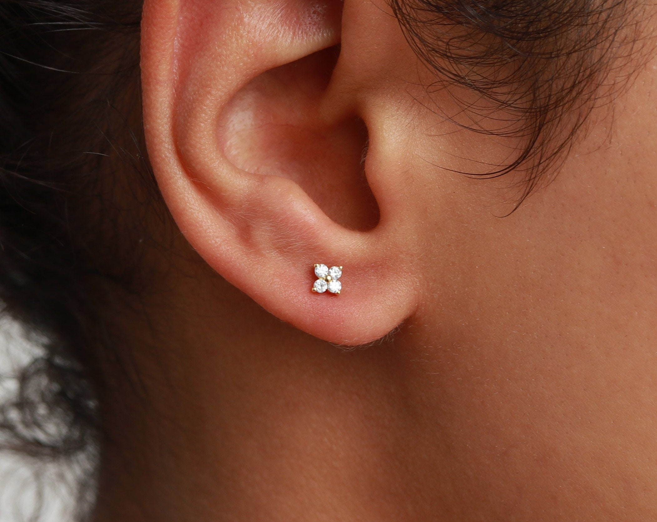 Flower Earrings Gold Studs Dainty Earrings Small Earrings