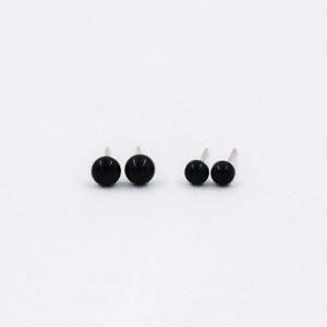 Boucles d'oreilles onyx noir, puces argent massif, puces tous les jours, boucles boho, puces simples, puces noires, boucles en pierre image 2