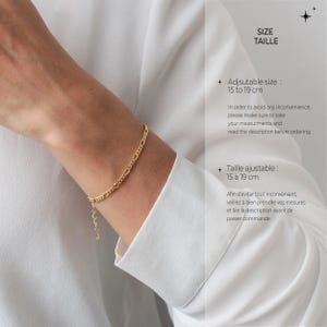 Puede incluir: Un brazalete de cadena de oro con cierre de langosta. El brazalete es ajustable de 15 a 19 cm. "Adjustable size: 15 to 19 cm" y "In order to avoid any inconvenience, please make sure to take your measurements and read the description before ordering." est&aacute;n escritos en la imagen.
