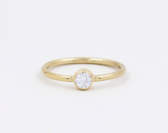 Bague diamant, or ou argent, bague minimaliste, or rempli 14k, pierre naissance, bague solitaire, bague délicate, bague femme, bague simple