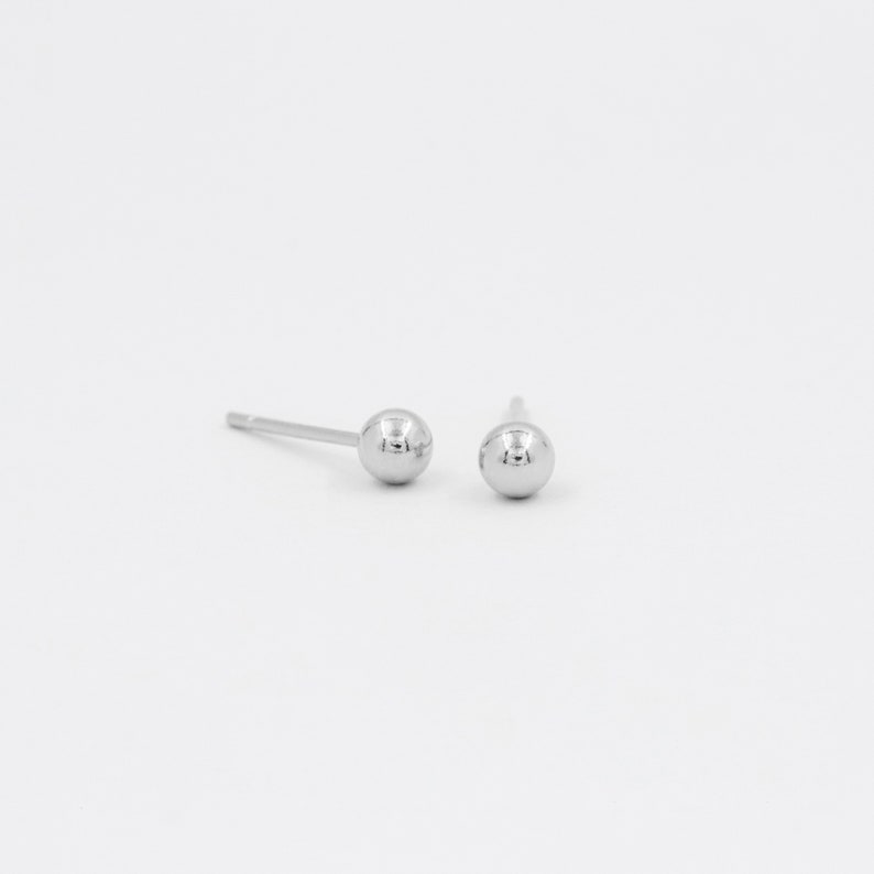 Boucles d'oreilles argent massif, petites boucles d'oreilles, boucles minuscules, boucles rondes, boucles minimalistes, boucles cartilage image 5