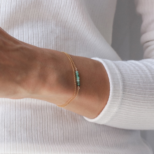 Emerald bracelet, gold bracelet, minimalist bracelet, birthstone jewelry, silver bracelet, natural stones, elegant bracelet, women jewelry