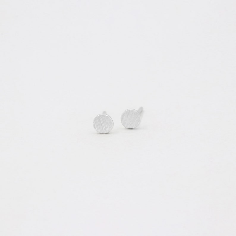 Puces rondes, boucles minimalistes, petites puces, boucles d'oreilles or, argent massif, puces cercles, bijou femme, puces simples image 3