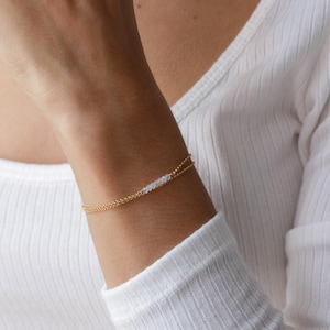 Moonstone bracelet, gold bracelet, minimalist bracelet, birthstone jewelry, silver bracelet, natural stones, elegant bracelet, women jewelry