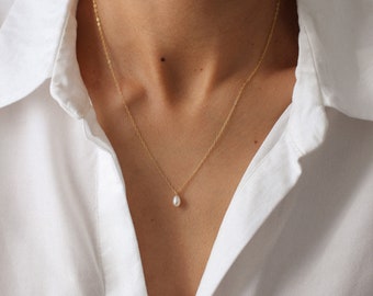 Dainty necklace, pearl necklace, wedding necklace, 925 sterling silver, tear drop necklace, minimalist necklace, simple jewel, bridesmaid