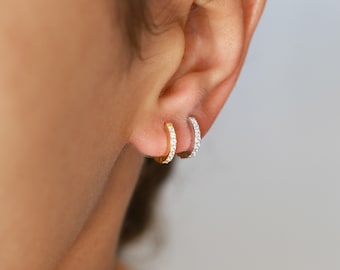 Créole huggie diamant, boucles d'oreilles minimalistes, argent massif, boucles délicates, créoles en or, bijou femme, créoles simples