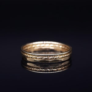 Set 3 gouden ringen, stapelbare ringen, 14k gevuld goud, midi ring, vrouwen ringen, delicate ring, gouden juweel, dunne ring, moderne ring afbeelding 2