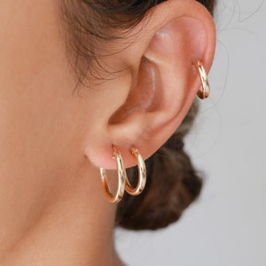 Gold hoop earrings, minimalist hoops, huggie hoops, 14k gold earrings, tiny hoops, dainty earrings, cartilage hoops gold jewelry
