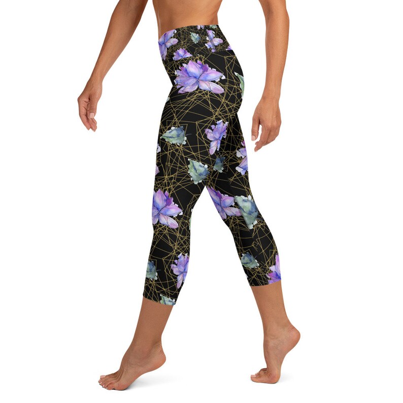 Geometric Flower Crop Exercise Lounge Pants New Age Spiritual Clothing Watercolor Purple Lotus High-Waist Yoga Capri Leggings