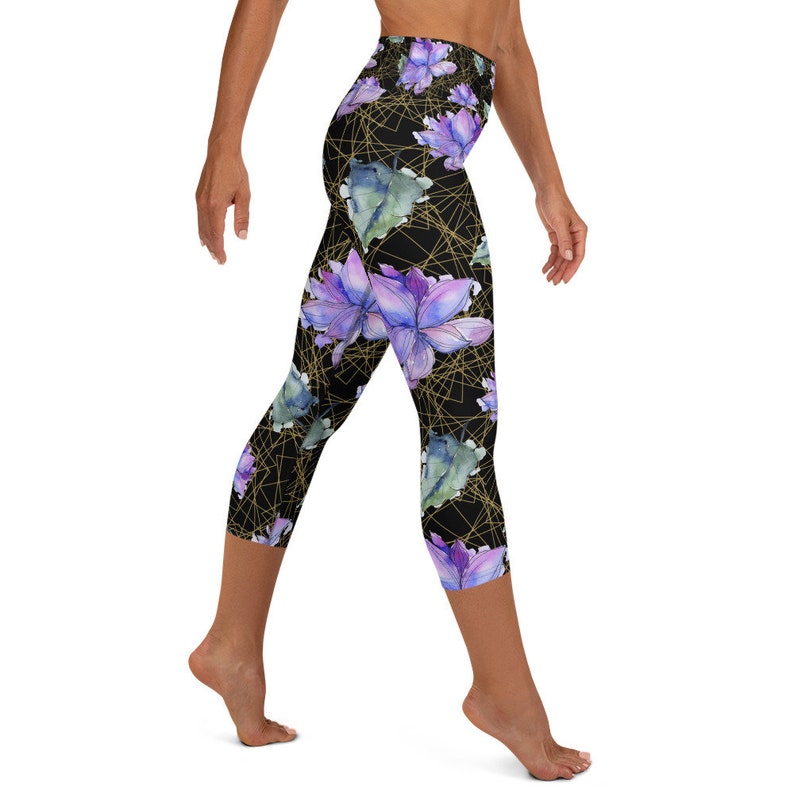 Geometric Flower Crop Exercise Lounge Pants New Age Spiritual Clothing Watercolor Purple Lotus High-Waist Yoga Capri Leggings