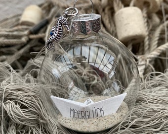 Meersandkugel „Meerglück“ 6 cm Glaskugel Fensterdekoration Dekoration Hygge Scandy Papierschiff Papierboot Meer Maritimedeko Weihnachtskugel