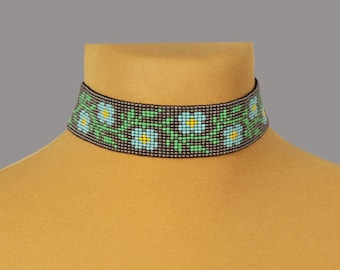 Beaded Flower Choker Necklace : Minimalist Floral Jewelry for Women