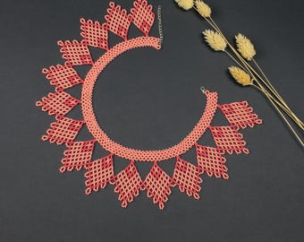 Rosa pärlhalsband: Handgjorda bohemiska smycken