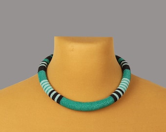 Green & Black Bead Crochet Necklace: Modern Beadwork Jewelry