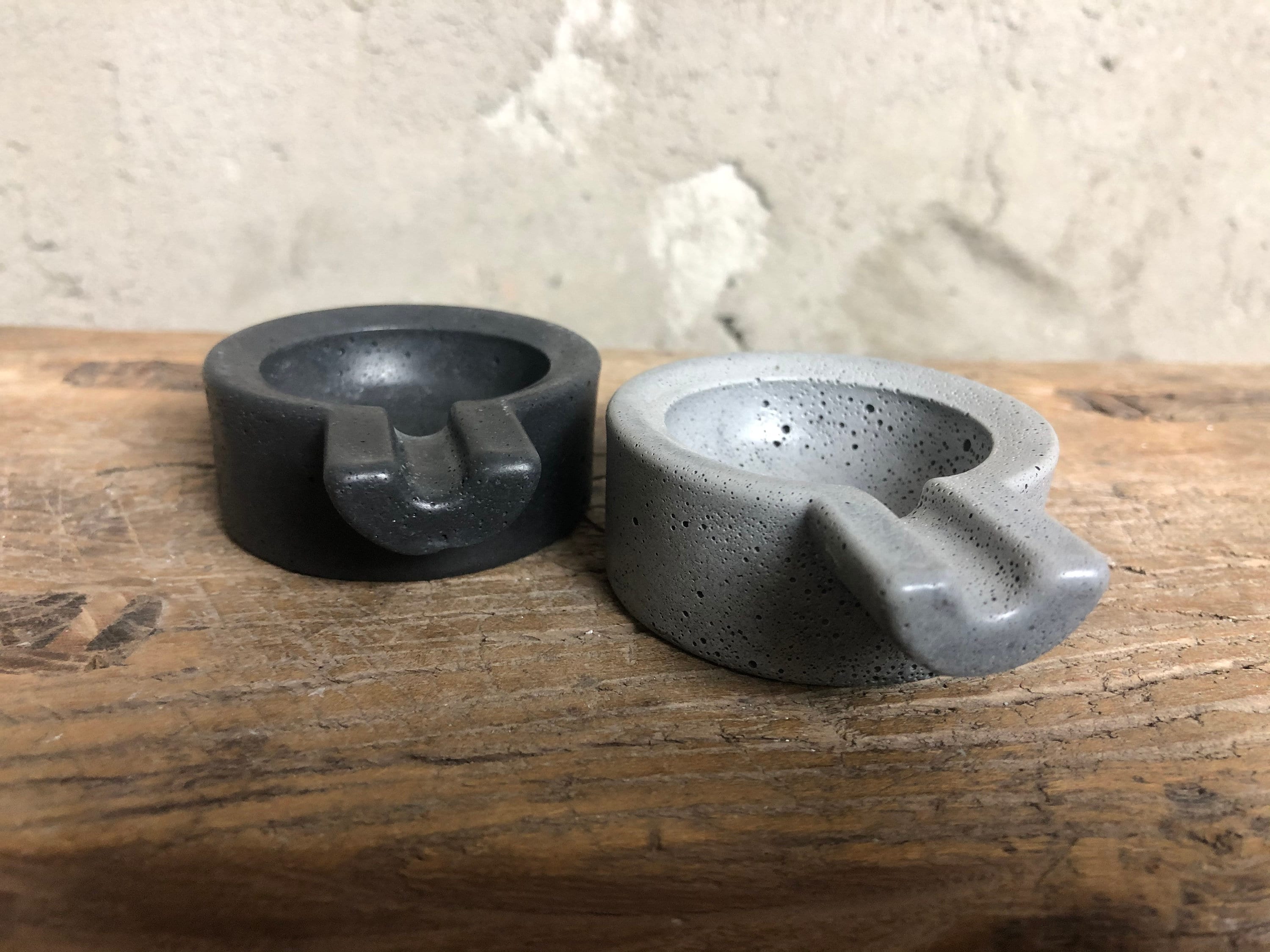 手作りコンクリート灰皿：スタイリッシュな喫煙者へのギフト - Etsy 日本