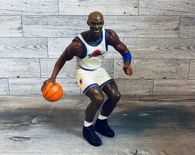 michael jordan tune squad shoes