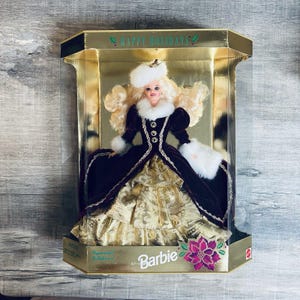 Mattel Happy Holidays Barbie Doll  1996 Special Edition #15646 NRFB