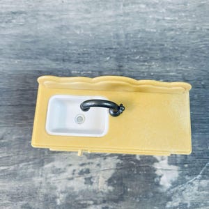 Calico Critter Sylvanian Families Beige Kitchen Sink Only Replacement Accessory Bild 7