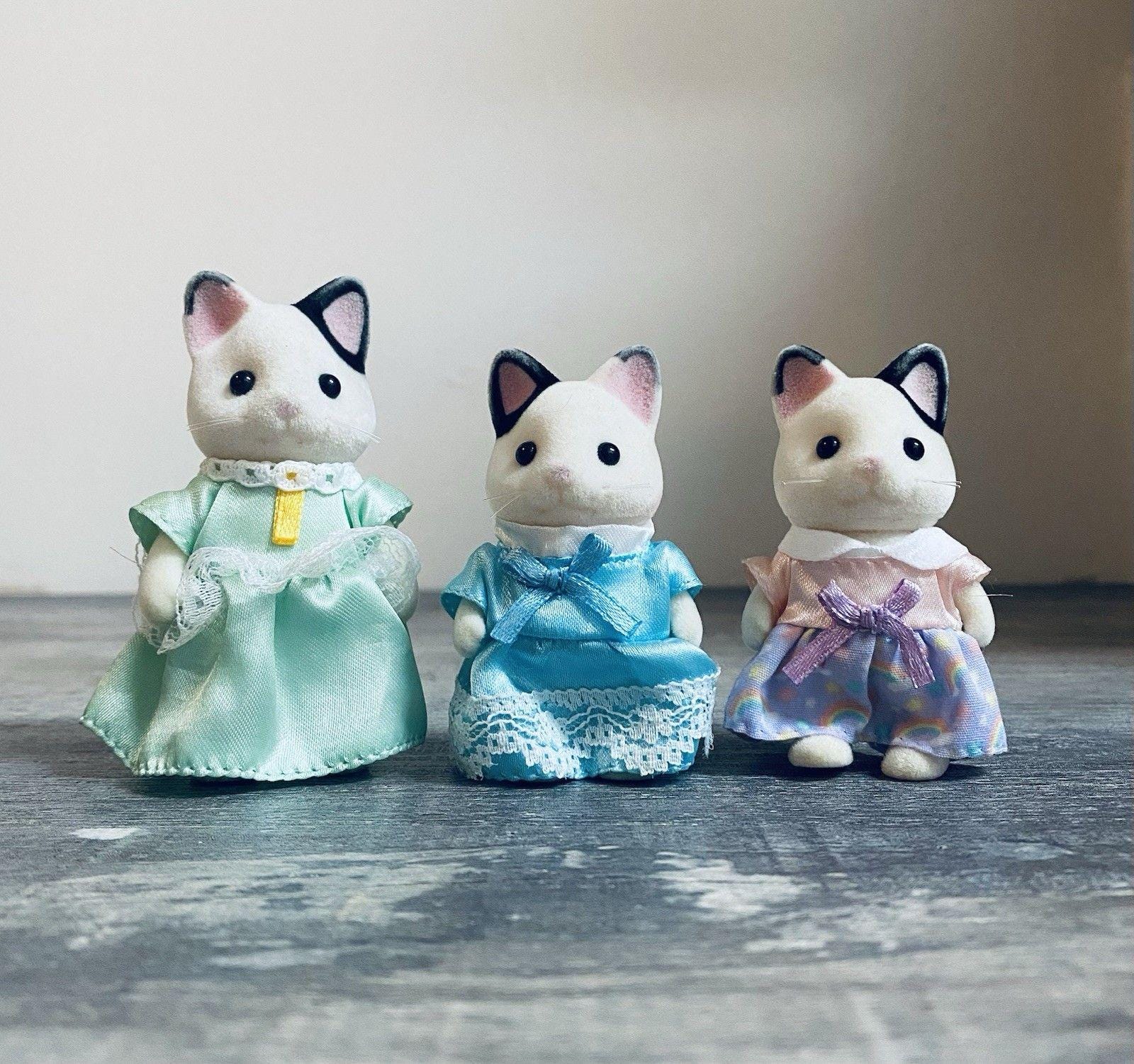 Sylvanian Families Calico Critters Tuxedo Cats