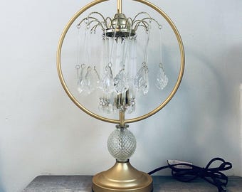 Lámpara de cascada estilo Hollywood Regency vintage, lámpara de anillo circular prismática, mediados de siglo XVIII