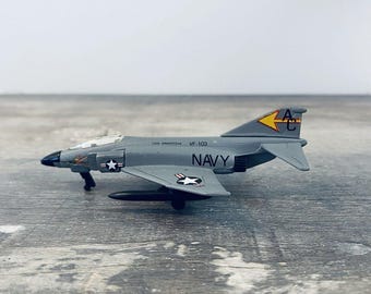 Vintage Maisto Military F-4 Phantom  Fighter Aircraft Model Toy Diecast Metal