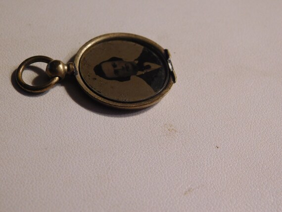 Antique Pendant Photo Locket with Picture - image 5