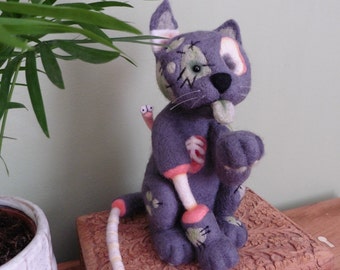 Devil Kitty Creepy Plush: Horror Gothic Halloween Decor - Etsy 日本