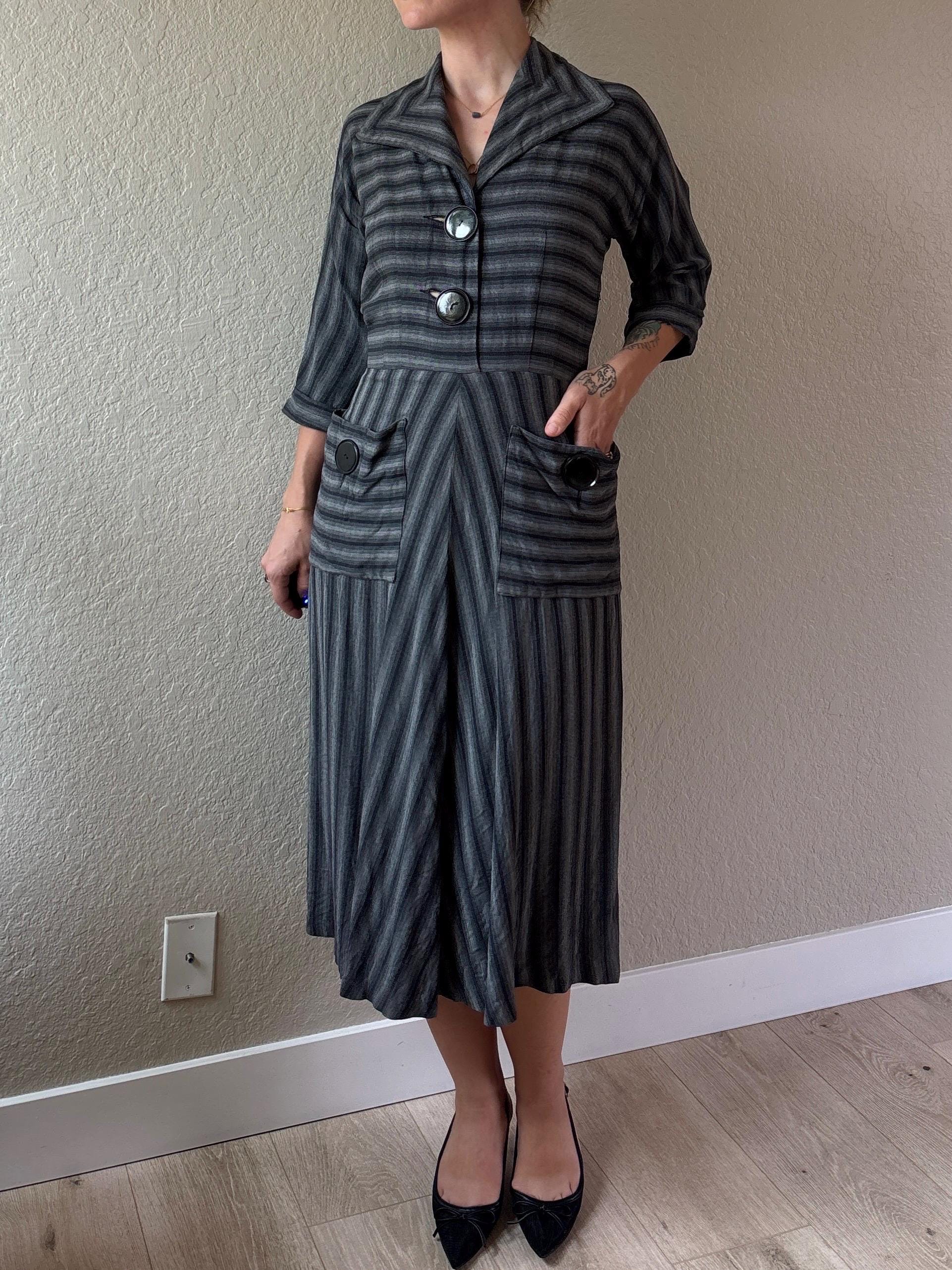 grey and black striped dress Gray 23% cotton Colour_Ombre Rock Star Troll Costume Size:8L