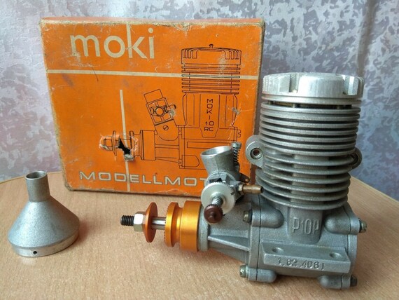 vintage model aeroplane engines